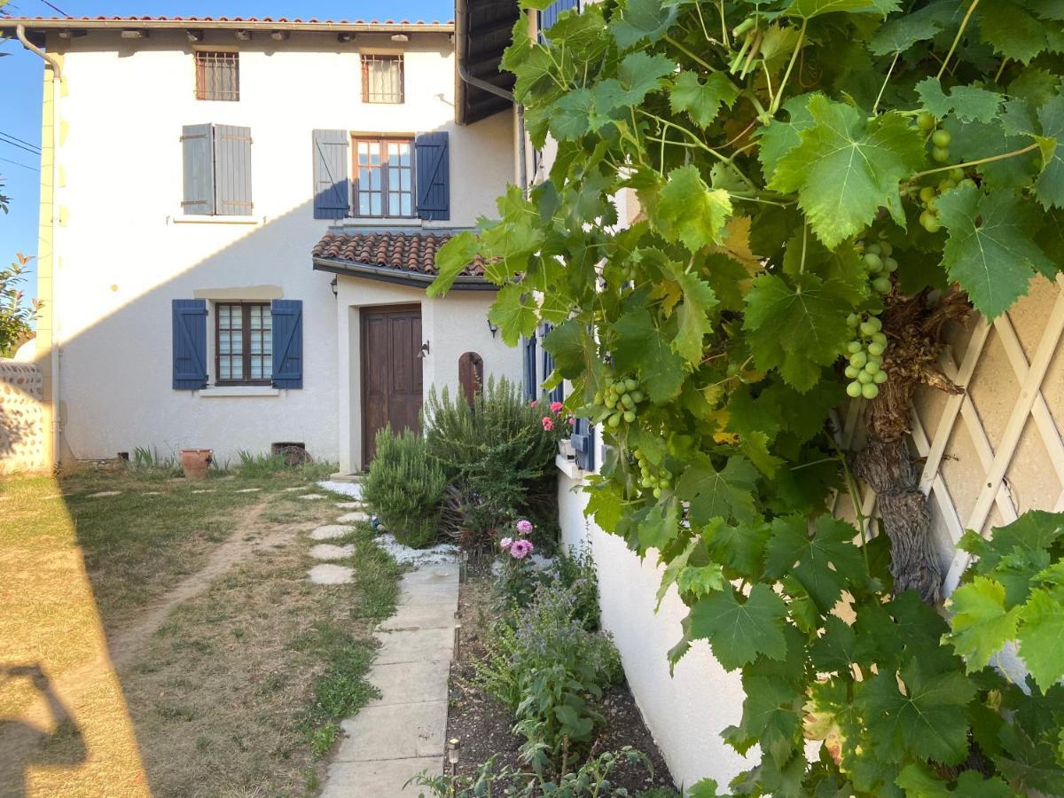 Bed and Breakfast Le Regrimet Avec Parking Gratuit Et Prive Lens-Lestang Екстер'єр фото